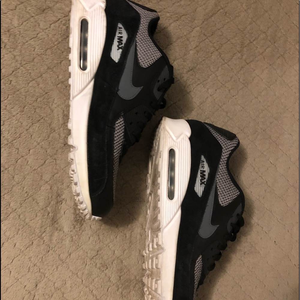 Nike Air Max 90 Essential